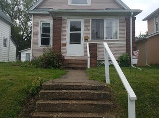1103 26th St, Moline, IL 61265