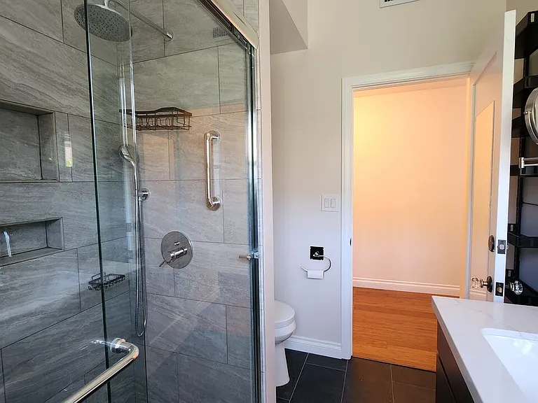 223 N Cordova St #1 — Photo 14