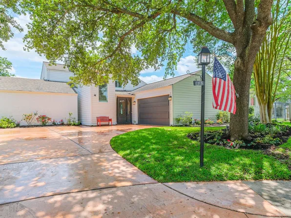 10303 Lynbrook Hollow St, Houston, TX 77042