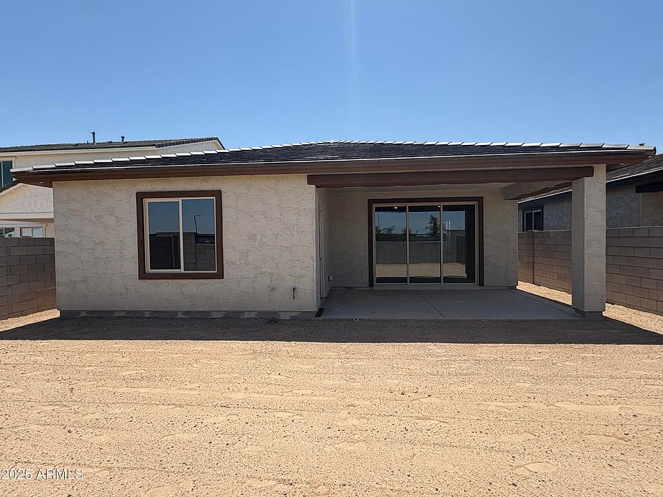 2nd image of 18168 W LARKSPUR Drive