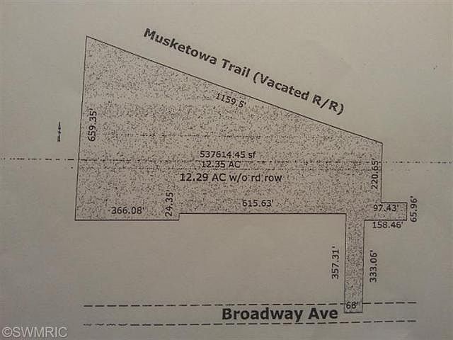 1st image of 3747 E Broadway Ave
