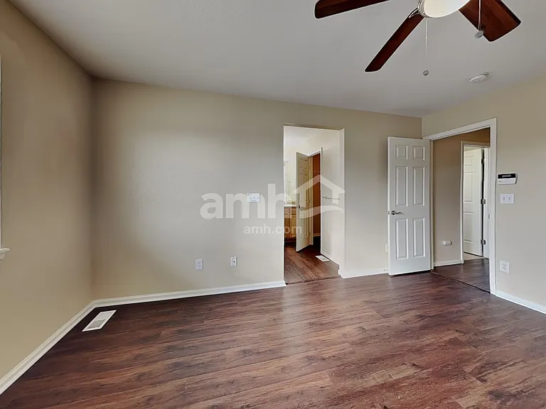 469 Hayloft Way — Photo 7