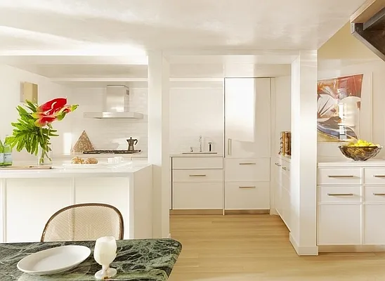 Rented by Compass | media 7
