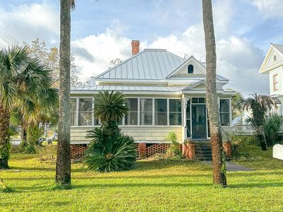 142 4th St, Apalachicola, FL, 32320