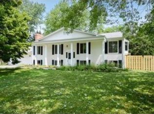 16324 McGinty Rd W, Wayzata, MN 55391