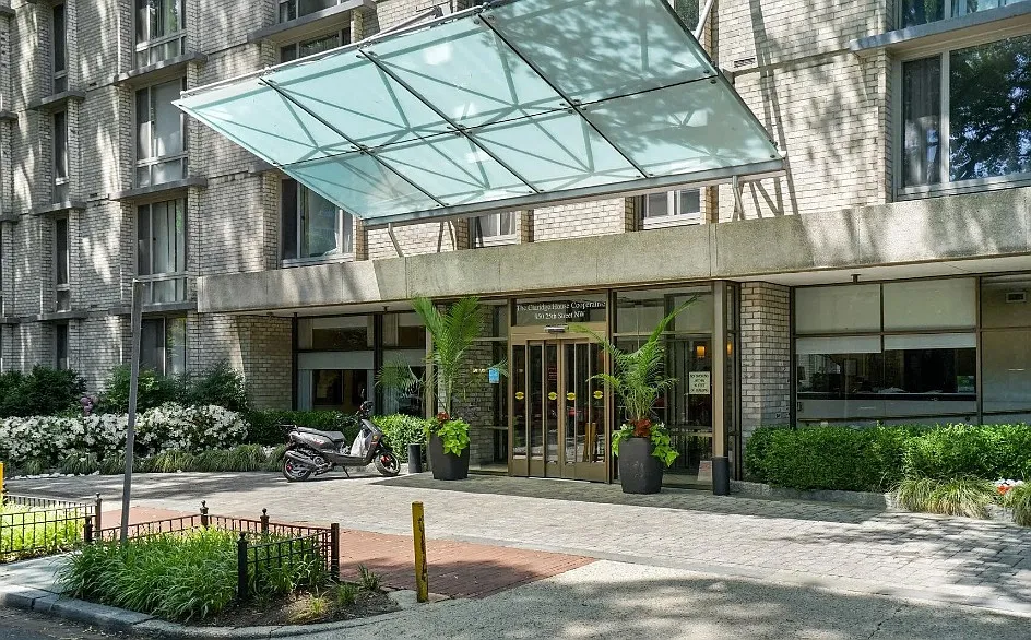 940 25th St NW #316