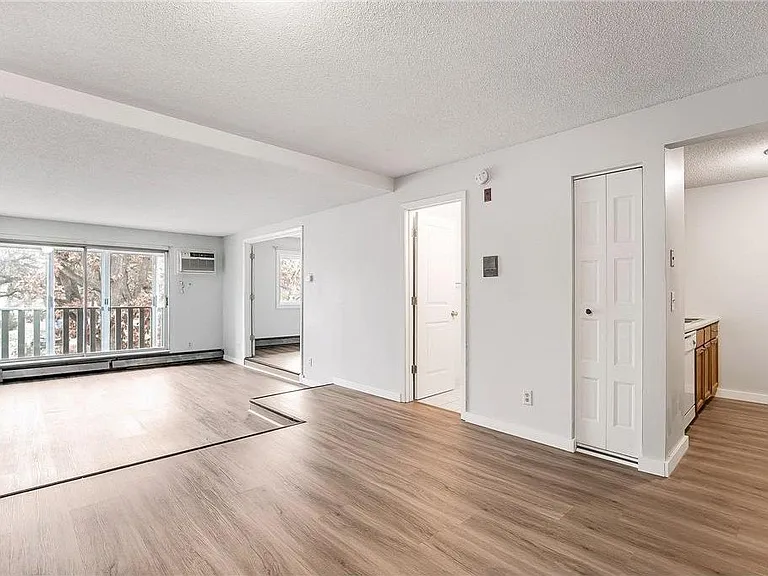 1601 N Innsbruck Dr #281 — Photo 1