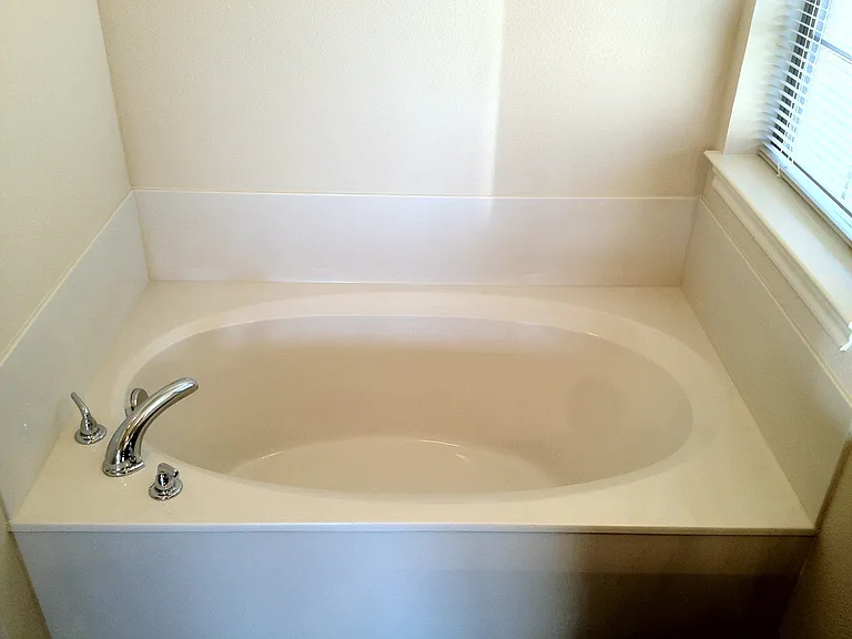 600 Monticello Cir — Photo 7