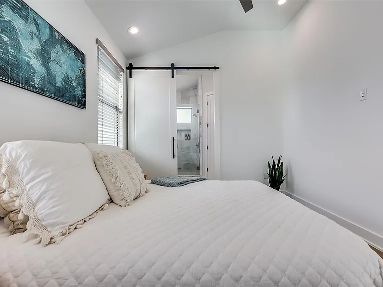 1208 Walnut Ave #2 — Photo 15