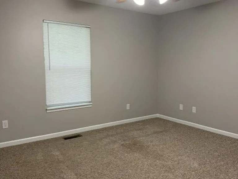 175 E Grande Ave #8 — Photo 16