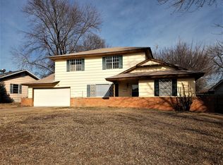 1407 Thompson Dr, Shawnee, OK 74801