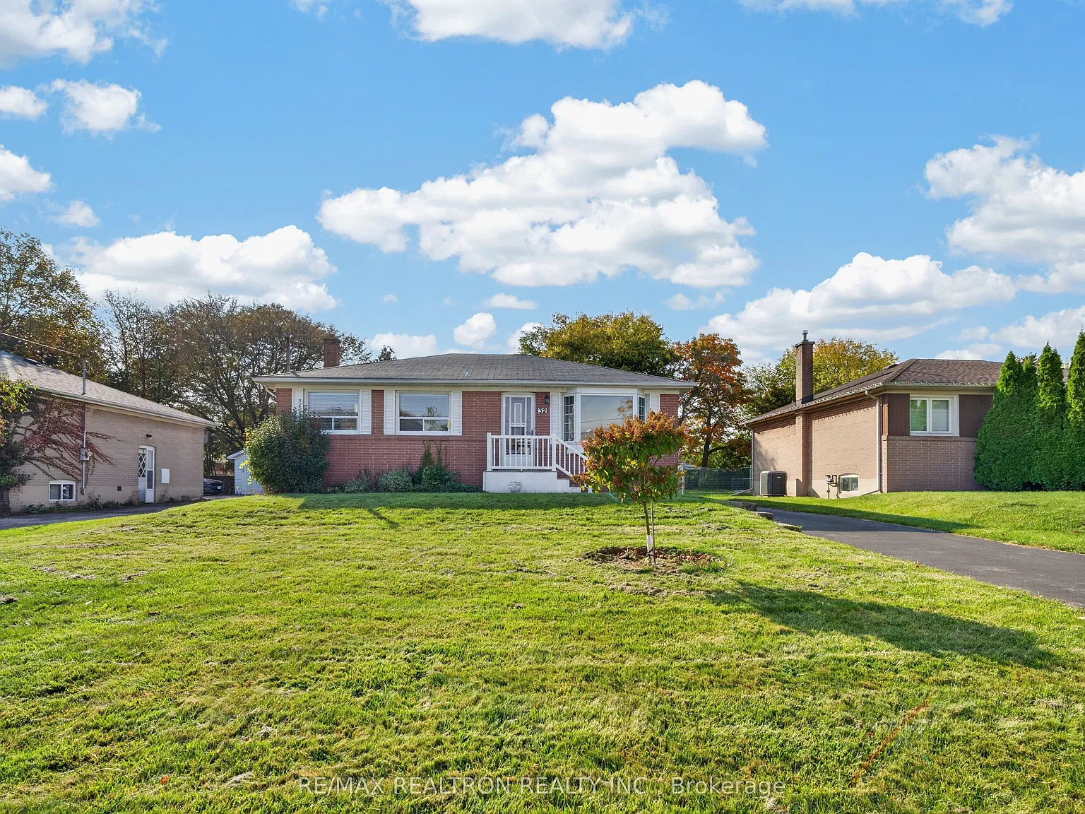 3 bed, $2,500 — Photo 1