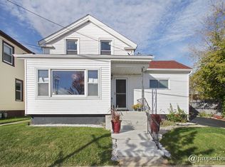 206 S Sheridan Rd, Waukegan, IL 60085