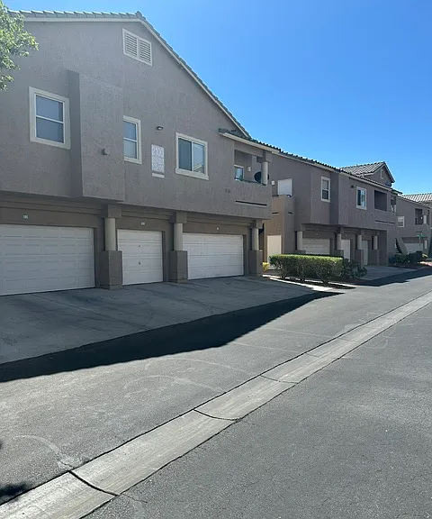 2100 Gravel Hill St #202 — Photo 21