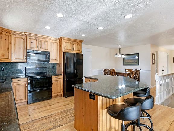 5th image of 1782 E Faunsdale Dr