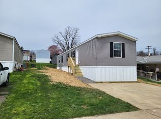 12 Teri Ln, Washington, PA