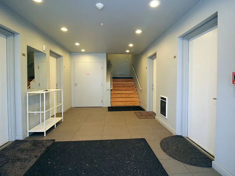 1480 N Jarrett St #303 — Photo 3
