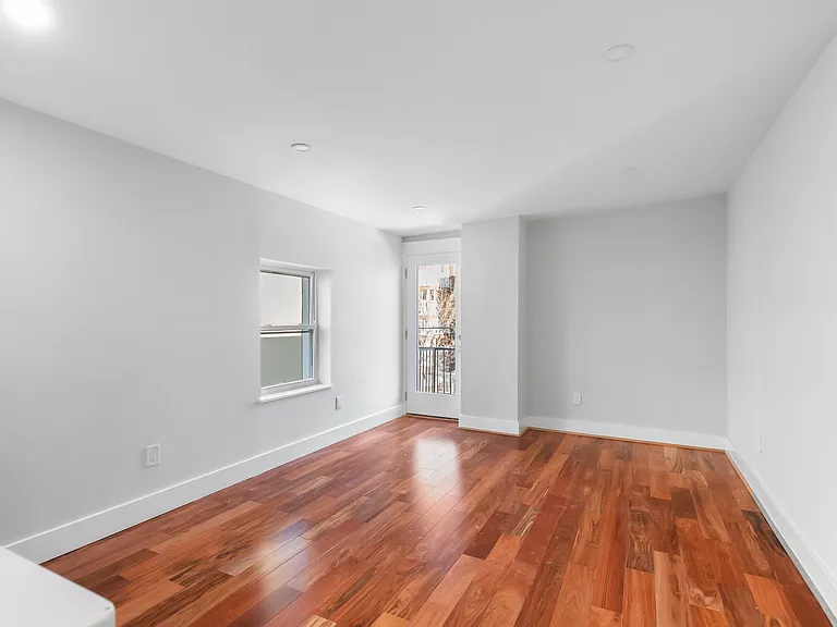 45 Bates St NW #2 — Photo 8