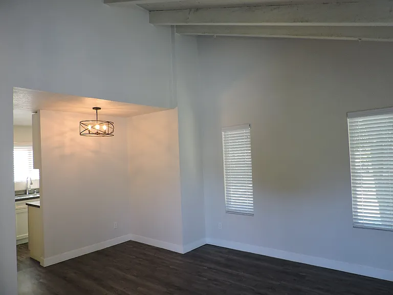 1317 W St #2 — Photo 10