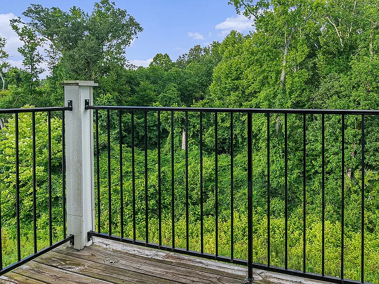 Limestone Creek Apartment Homes — Photo 15