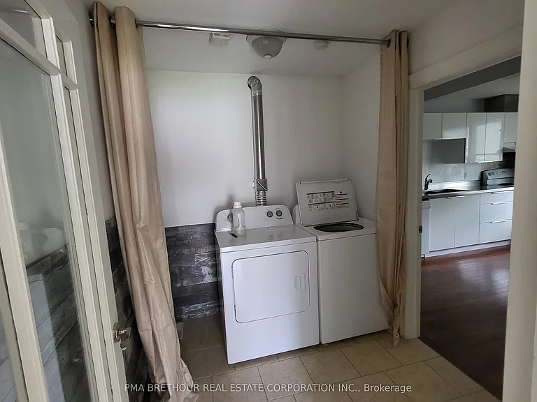 161 Henderson Ave — Photo 15