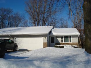 2431 Remington Rd, Green Bay, WI 54302