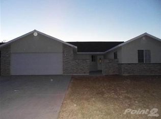 1061 Ridge Park Dr, Brawley, CA 92227