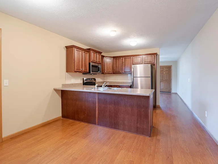 Oakwood Heights Townhomes — Photo 100