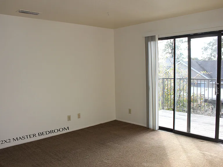 Willow Glen — Photo 14
