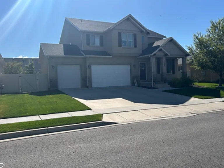 1527 S Bridle Path Loop — Photo 1