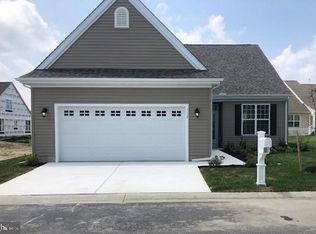 112 Fairmont Ln, Dover, DE 19904
