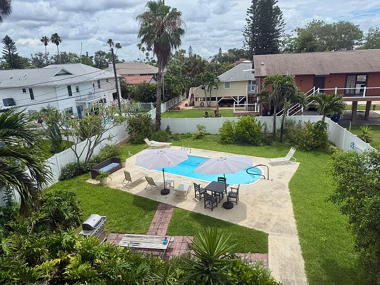 1005 Gulf Blvd #8 — Photo 37