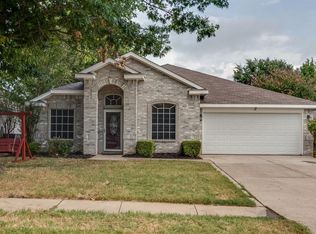 1104 Hillwood Dr, Saginaw, TX 76179