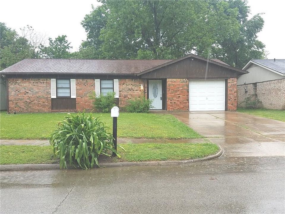 1st image of 12208 Baron Dr