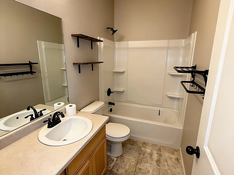 3542 Lissa Dr — Photo 7