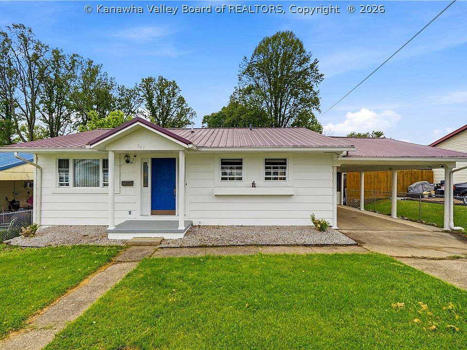 1st image of 207 Lakeview Dr