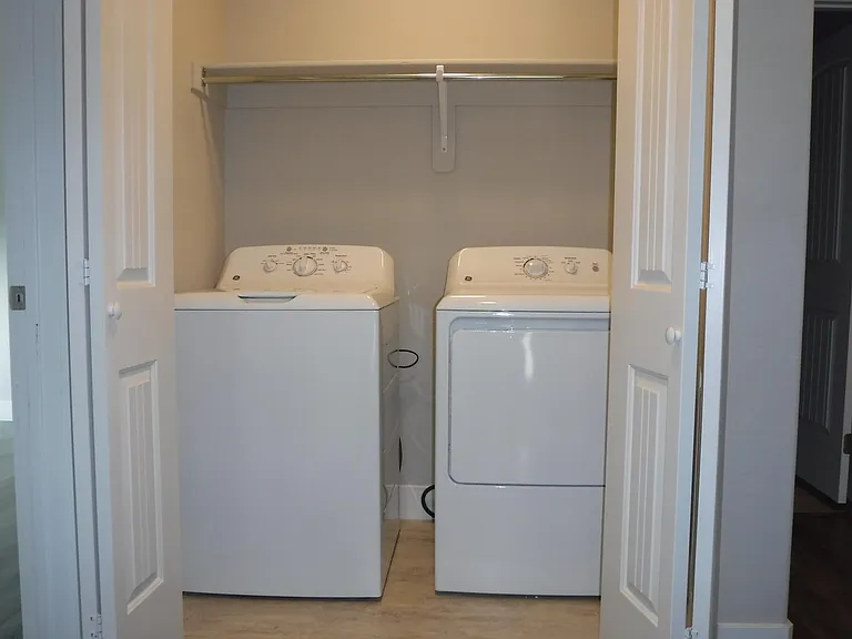 8366 Wellington Blvd — Photo 7