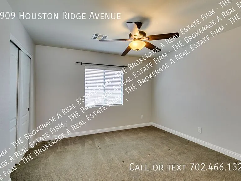 8909 Houston Ridge Ave — Photo 32