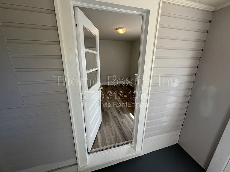 914 Nashville Rd — Photo 10