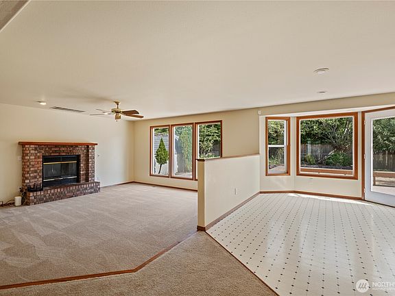 2nd image of 544 SW Muzzall Street