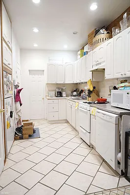 Rented by Citi Habitats | media 22