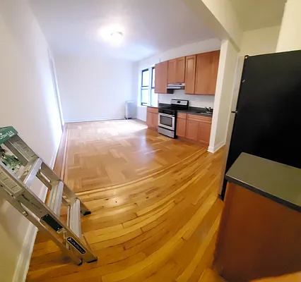 Rented by Contact Realty | media 6