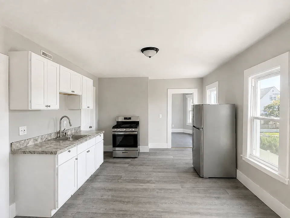 744-746 Carew St #2