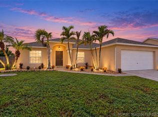 1726 SW Hampshire Ln, Port Saint Lucie, FL 34953