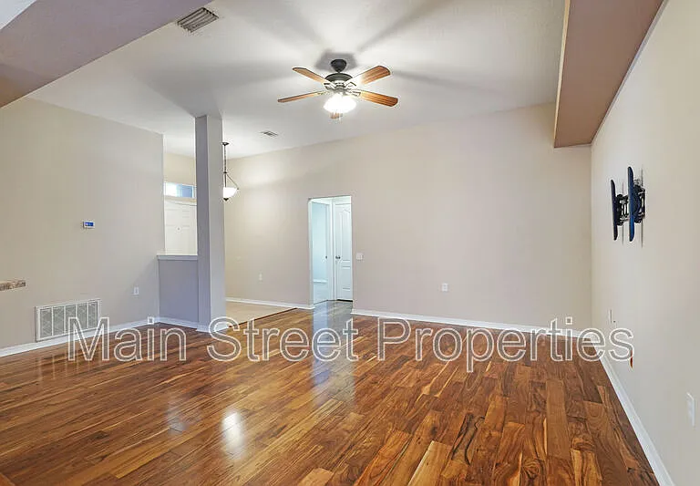 8932 Abbington Dr — Photo 4