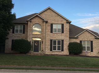 3022 Southern Trace Dr, Newburgh, IN 47630