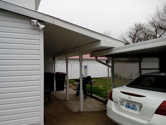 3rd image of 248 N Franklin St