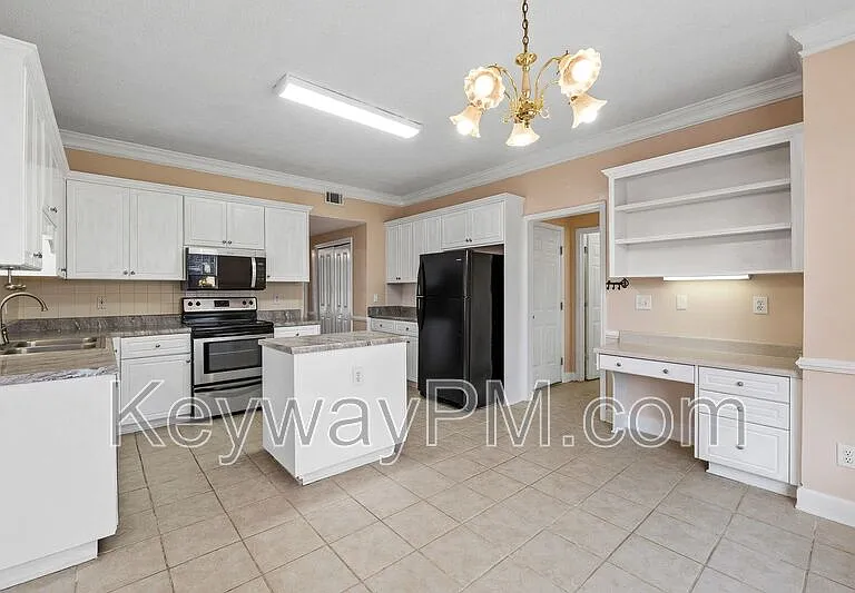 1063 Waltons Pass — Photo 15