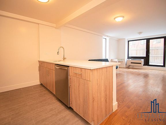 3rd image of 44 E 132nd St #2D