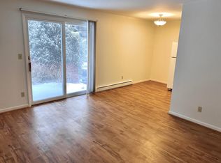 240 W Tuscola St APT 8, Frankenmuth, MI 48734